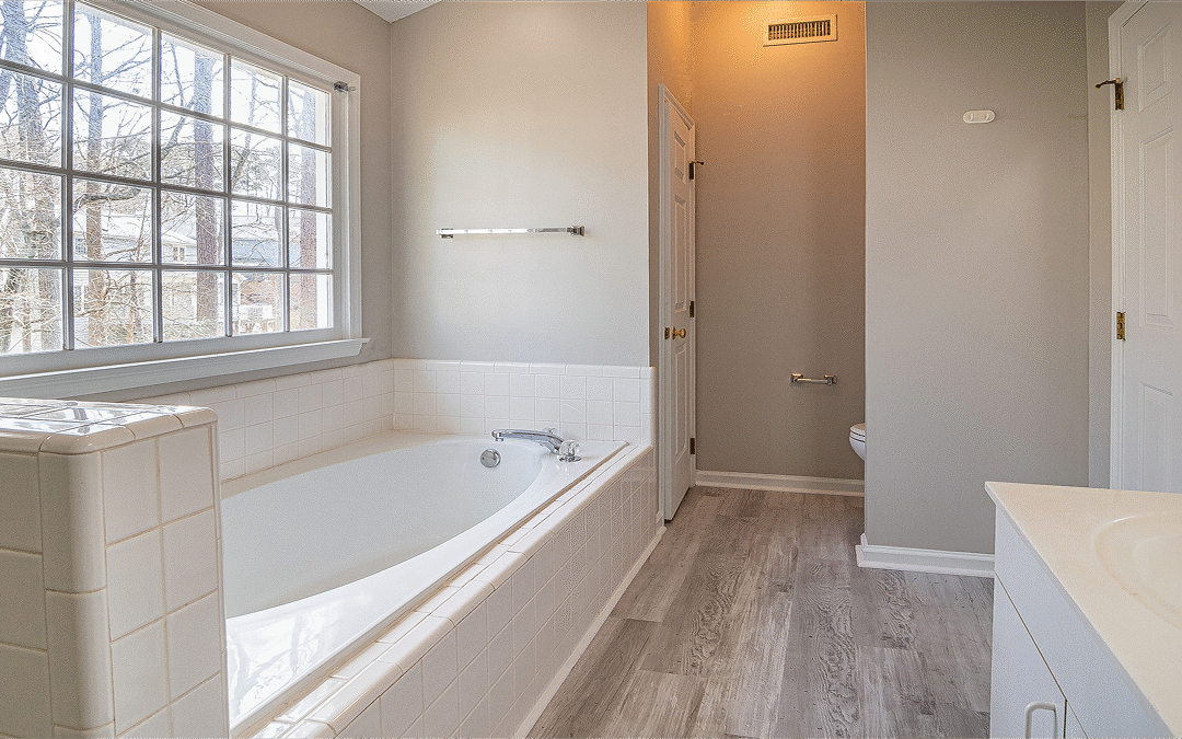 Bathtub to Shower Conversion Ideas That Work for Southern Nevada Homes